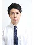 両サイドを２ブロックでしめた無造作ヘアー